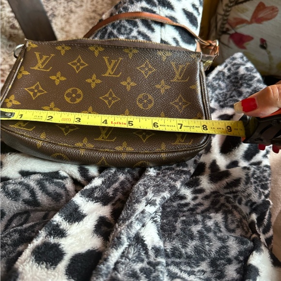 Original Louis Vuitton Pochette. Mint condition! - Picture 6 of 7